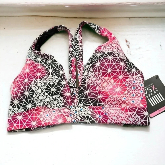 NWT  VICTORIA SECRET SPORTS BRA XS - Picture 1 of 4